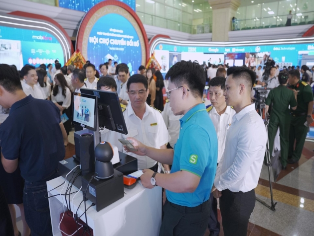 Sapo giới thiệu nền tảng chuyển đổi số toàn diện tại Hội chợ kỷ niệm 80 năm ngành Thuế